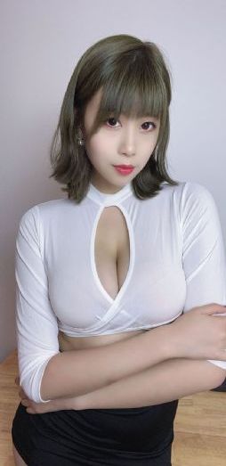 挺进陪读妈妈的大屁股_BD英语HD高清在线观看